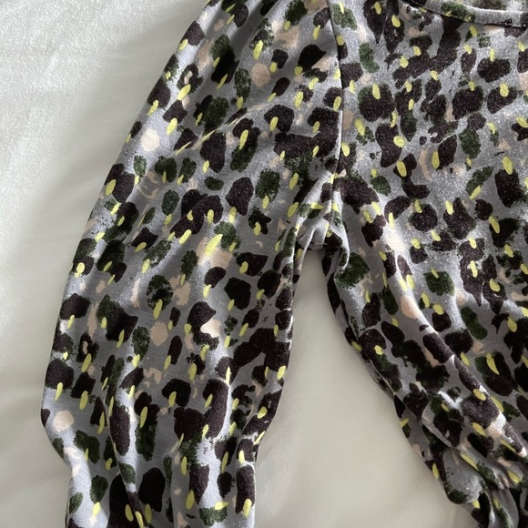 Pretty Patterned Minidress Size Small - Picture 3 of 5